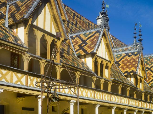 Hospices De Beaune Cour Interieure Puit 2