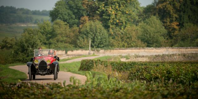 Bugatti Beaune Vignoble Route Des Grands Crus Chemin