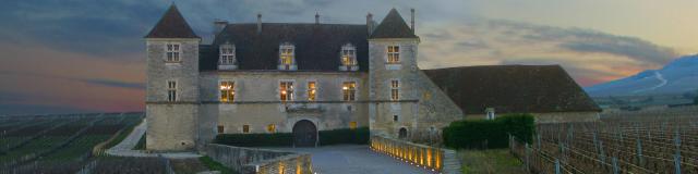 Château du Clos Vougeot de Vougeot en hiver la nuit