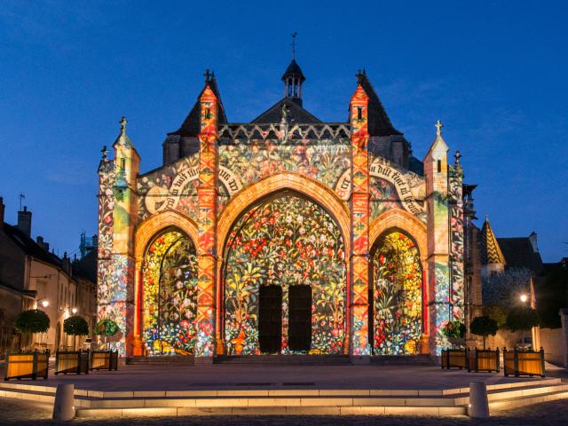 Scenography of the Collégiale Notre Dame in Beaune