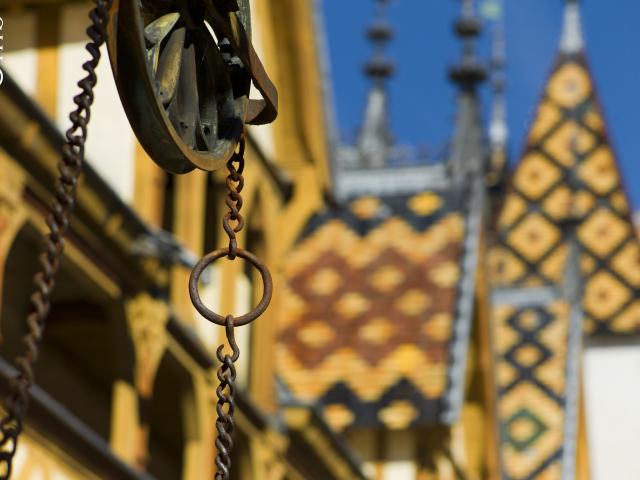 Courtyard Hospices Beaune Puit