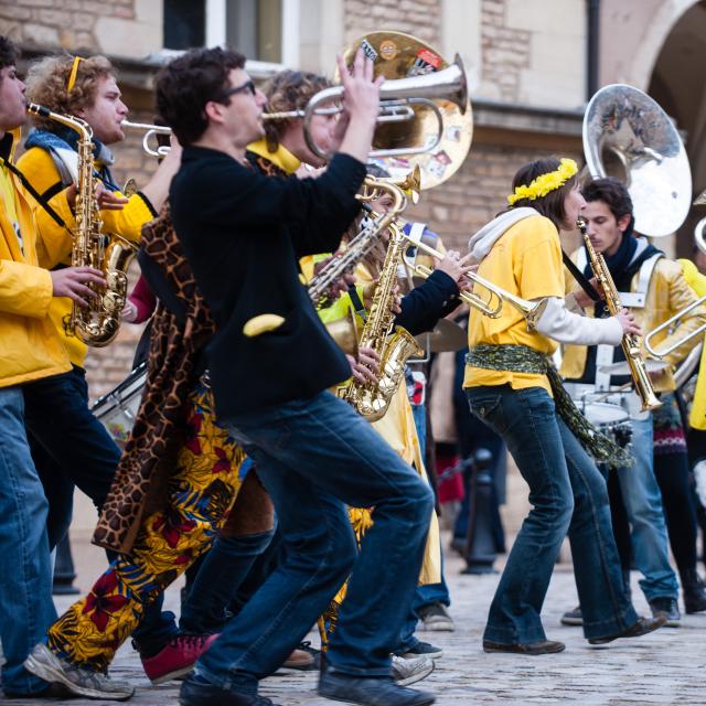 Folklore Bandas Vente Des Vins Beaune