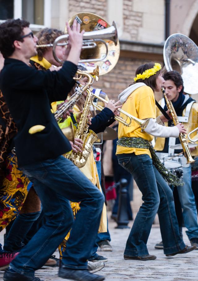 Folklore Bandas Vente Des Vins Beaune