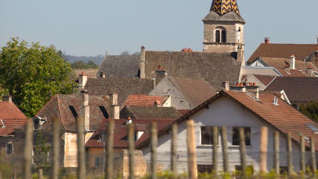 Monthelie Eglise