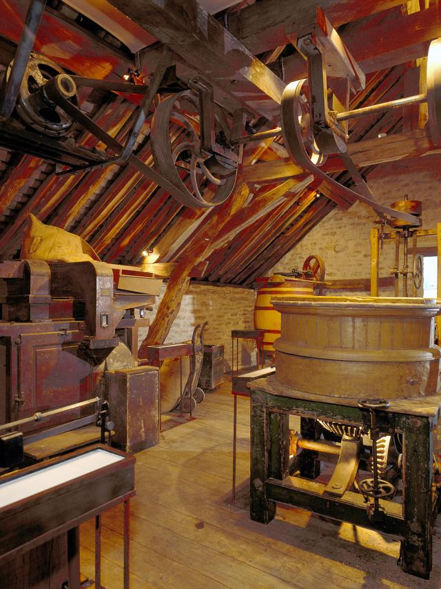 Fallot Mustard Mill Burgundy Beaune (1)