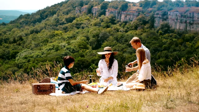 Picnic familiar Hautes Cotes De Beaune