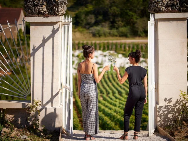 prosper-maufoux-daughters