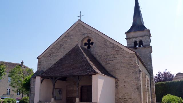 Levernois Eglise Printemps