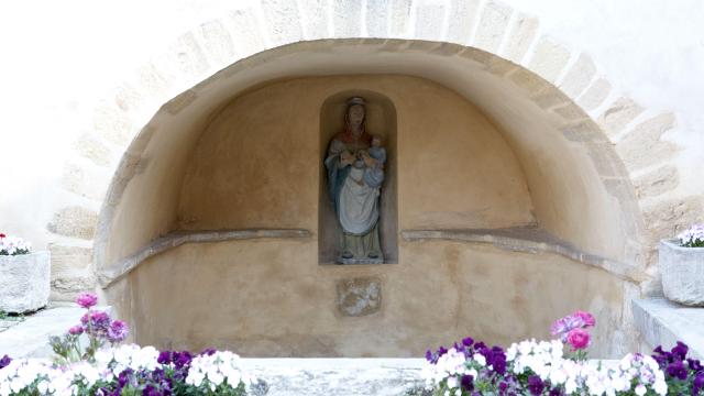 pernand-vergelesses-lavoir