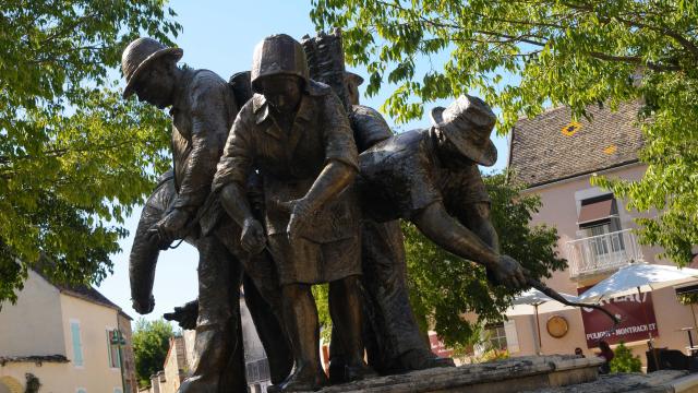 Puligny Montrachet Statue